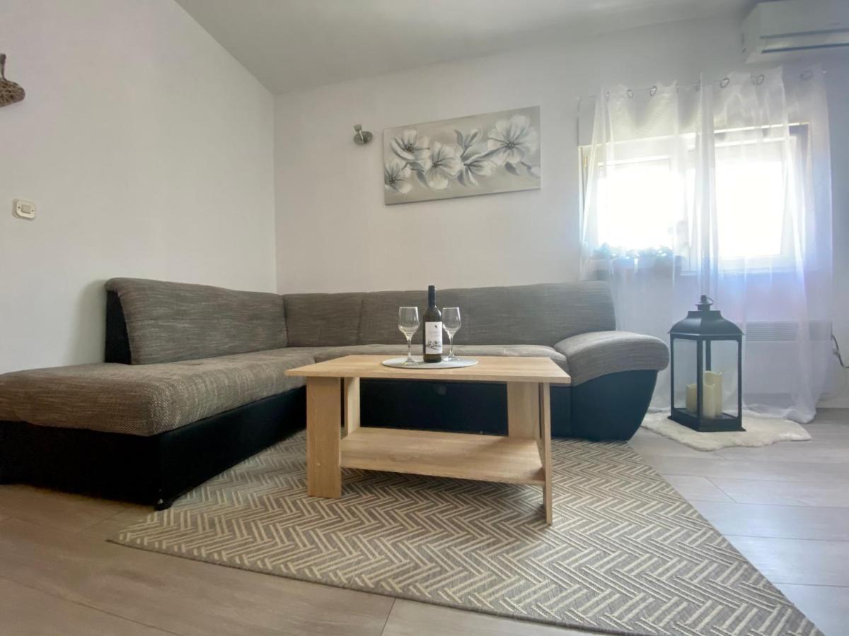 Apartamento Apartman Ivica Zadar Exterior foto